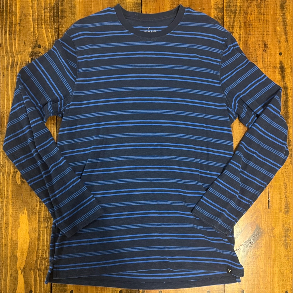 Men’s AEO tee